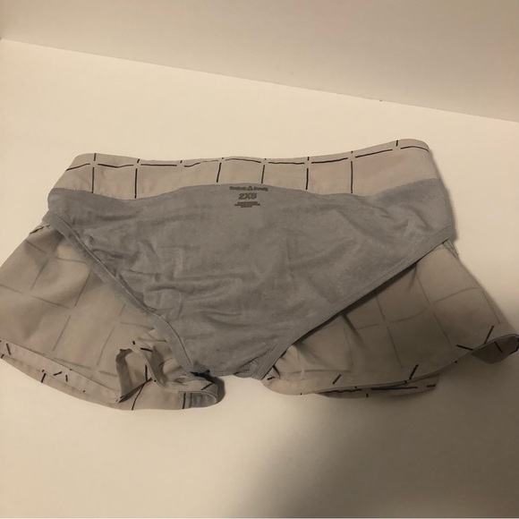 Two Reebok Crossfit Workout Shorts - Picture 7 of 9